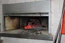 Forno a legna pizzeria